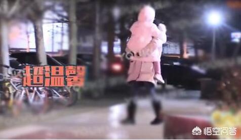 平嘻王:李小璐是怎么成功躲掉舆论谴责的？