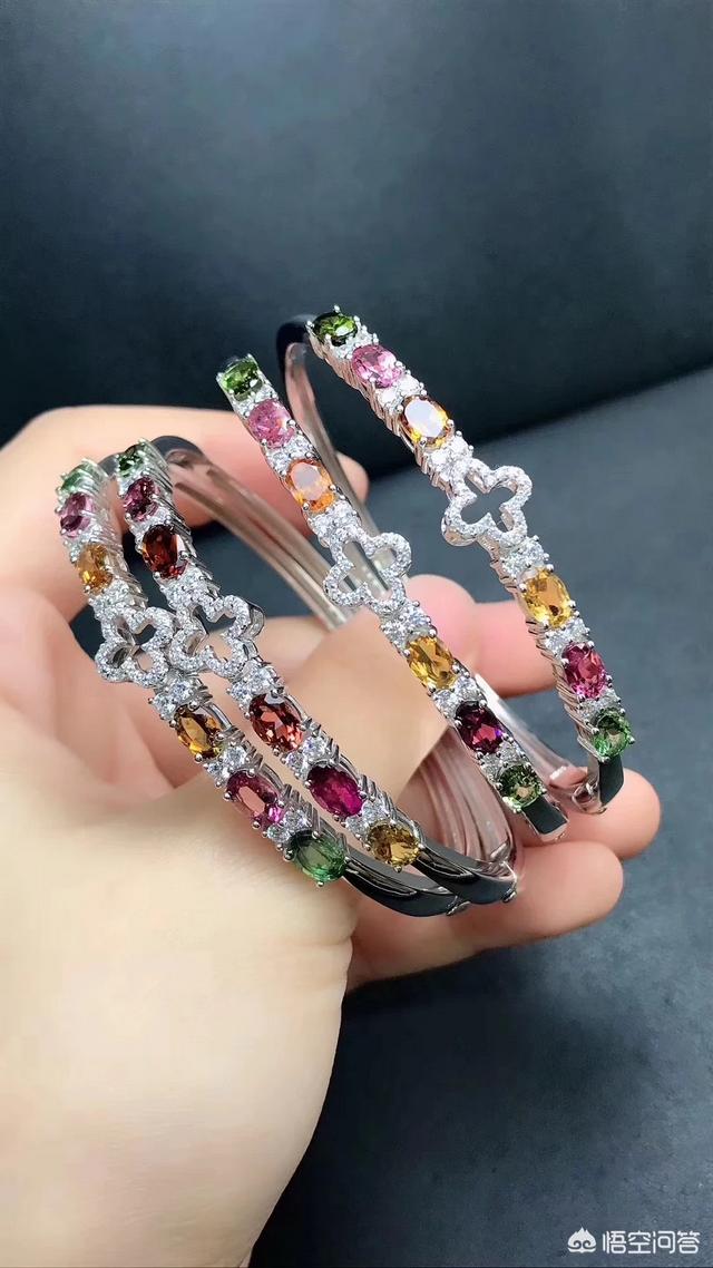 铂金手镯,周大福铂金手镯会变形吗？