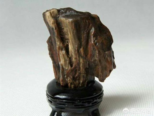 阿拉善彩玉手镯,阿拉善彩玉手持有收藏价值吗？