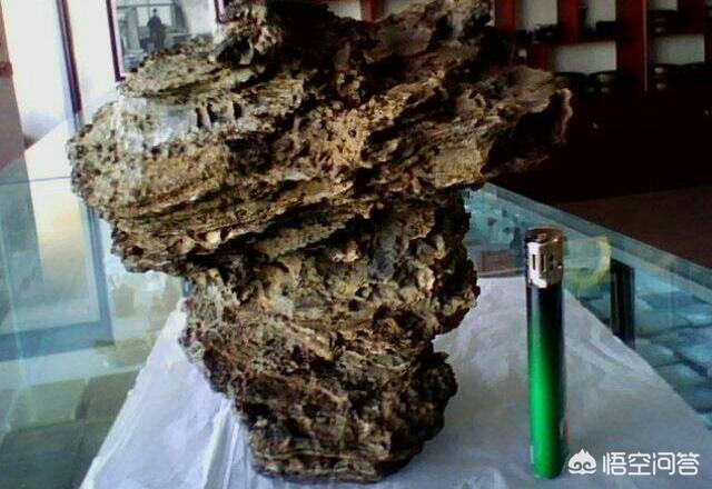 阿拉善彩玉手镯,阿拉善彩玉手持有收藏价值吗？