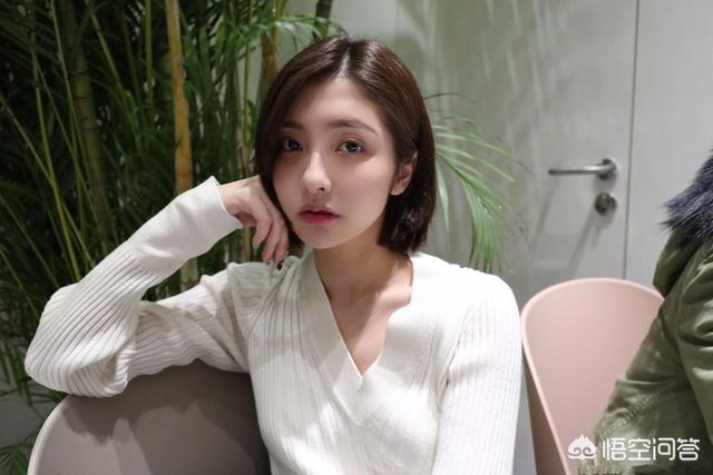 贾乃亮的新恋情是谁:豆得儿是谁？她和王思聪是什么关系？