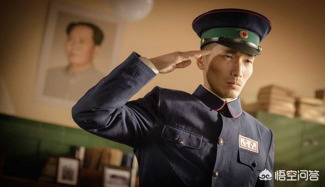 头条问答 - 电视剧《风筝》中马小武去香港的信息是谁透露给台湾的呢?