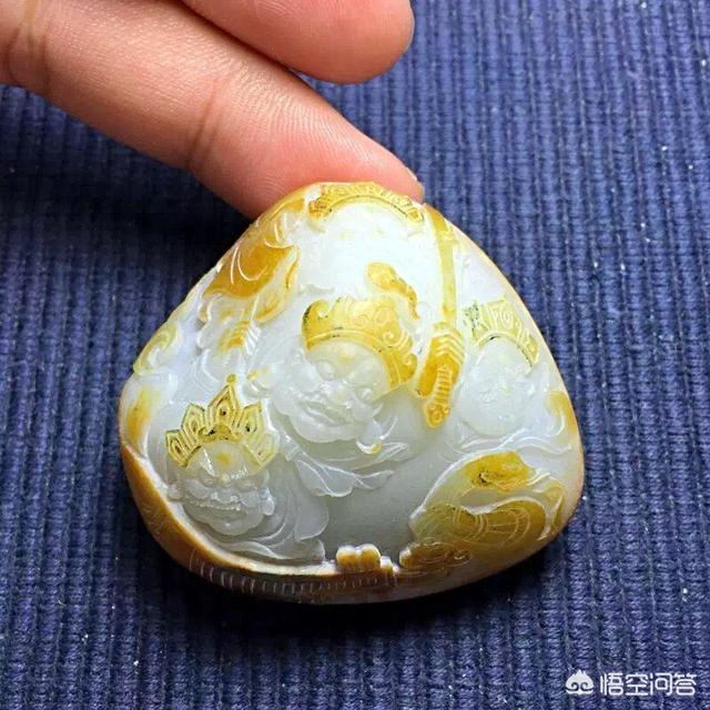 买玉镯专柜哪个牌子好,小白买翡翠镯子应该去哪？