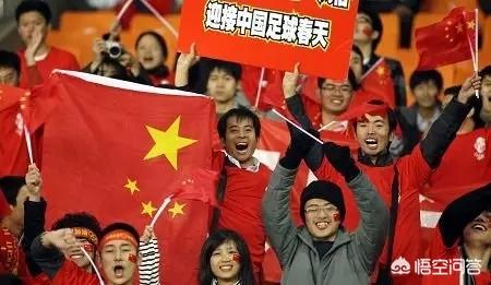 从你的角度看，中国足球为什么总是发展不起来？