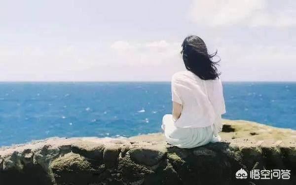 伤感<a href=https://maguai.com/list/256-0-0.html target=_blank class=infotextkey>朋友圈</a>句子短句:你收藏过哪些关于爱情的伤感扎心说说短句？(扎心句子短句感情)