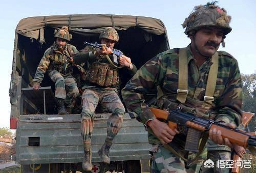 不同国家的军人在一起，军衔还论高低吗？插图32