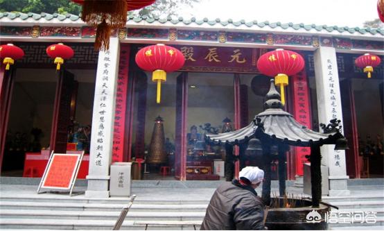 城隍庙有什么好玩的:上海城隍庙那边有什么好玩的？