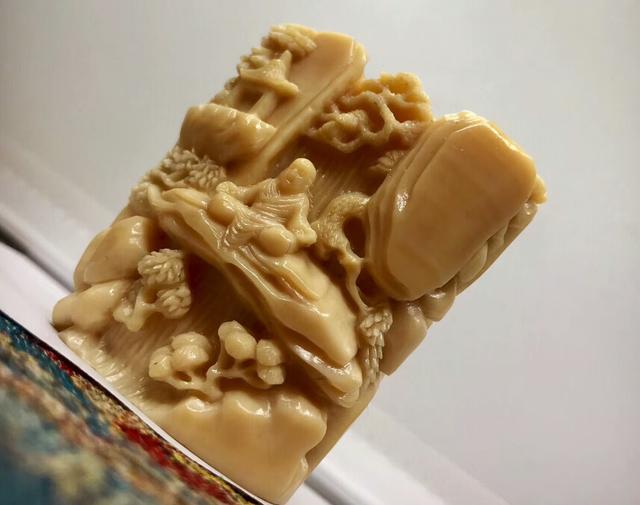 文玩鹤顶红:最有可能代替象牙的文玩是什么