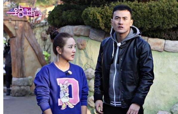 黄毅清向黄奕道歉:为什么说黄毅清撕明星比王思聪更厉害更狠