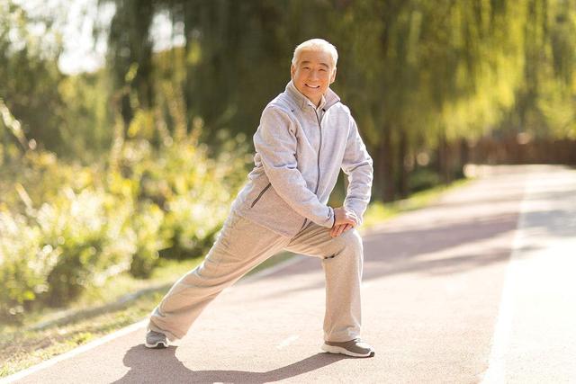肾结石不能吃什么:得了肾结石的人可以吃哪些食物哪些食物要少吃