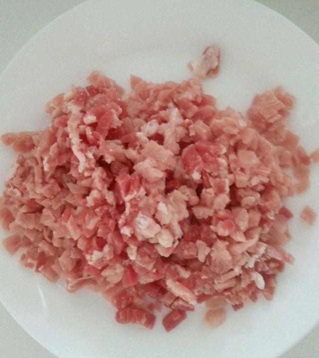 香菇牛肉酱,牛肉酱和香菇牛肉酱哪个更好吃？