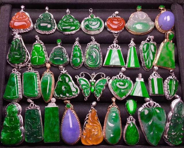 翡翠边角料批发在哪里,翡翠镶嵌挂件是怎么批发的？