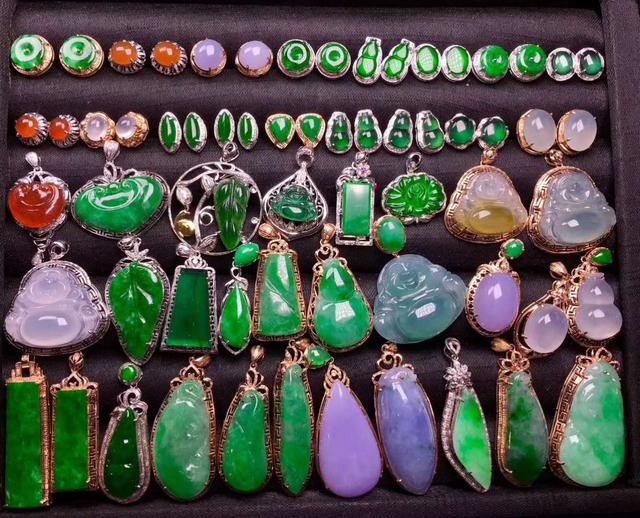 翡翠边角料批发在哪里,翡翠镶嵌挂件是怎么批发的？