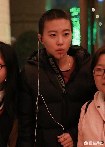 窦靖童下巴那条线:窦靖童凭借什么在娱乐圈站住脚跟