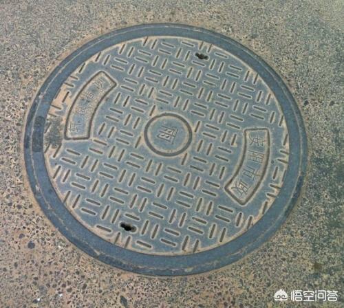 dnf大龙猫的漫游换装:DNF不充钱的情况下，哪个职业是最废职业？