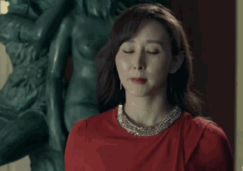 胡静整容:你认为胡静美吗，她的脸是否整过？