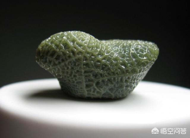 阿拉善彩玉手镯,阿拉善彩玉手持有收藏价值吗？