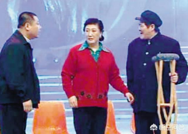 现在看见冯巩、郭冬临、潘长江小品马上换台,反而喜欢比如沈腾等人的节目,大家伙呢？