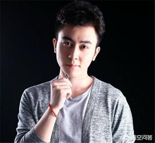 理智分析蛇哥为何要用欠薪之事死里搞斗鱼是否为敌台卧底