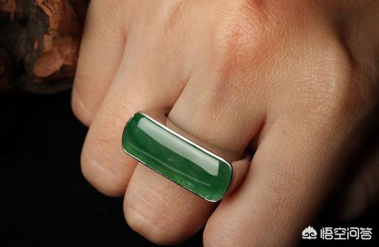 缅甸翡翠玉如何鉴别好坏,缅甸玉很不值钱么？如何辨别玉质？