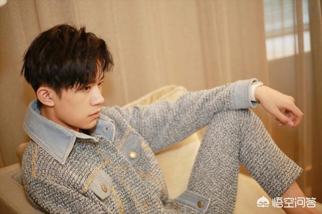 王源高考:TFBOYS中的王源和易烊千玺什么时候考大学？