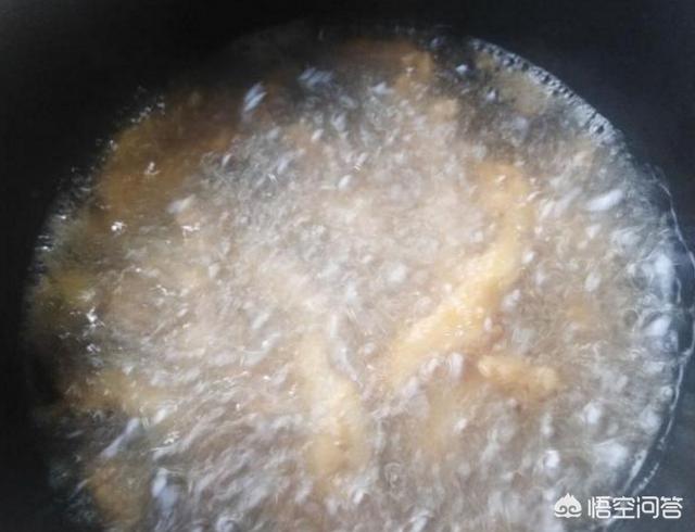鸡柳怎么做好吃又简单,小时候吃过的炸鸡柳怎么做？