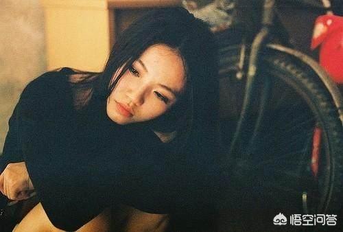 对感情死心了的签名:表示对男朋友失望的句子，作为QQ个性签名？(暗示对男友失望的句子)