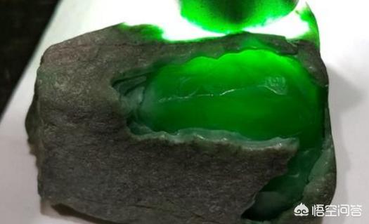 翡翠原石十大场口详解,翡翠赌石中什么叫”十大九不输“？