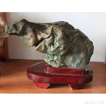 阿拉善彩玉手镯,阿拉善彩玉手持有收藏价值吗？