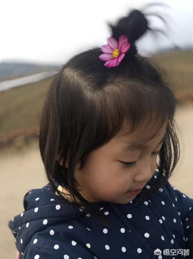孕妇在分娩前有什么征兆:哪些是临产的征兆，孕妇晚期肚子疼没见红，要去医院待产吗？