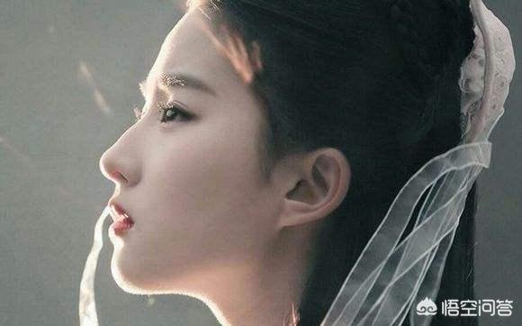 张慧雯谋女郎:“谋女郎”张慧雯接受采访时，为何吐槽刘昊然是“金刚直男”