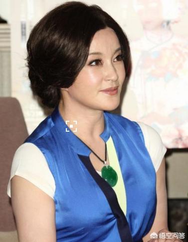 刘晓庆有孩子吗:为什么刘晓庆60多了看起来还是那么年轻？有什么秘密吗？