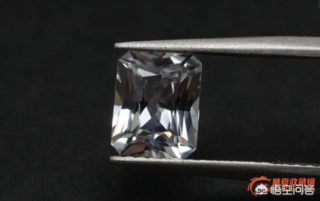 佩戴蓝宝石的神奇功效,蓝宝石和蓝色宝石的区别是什么？