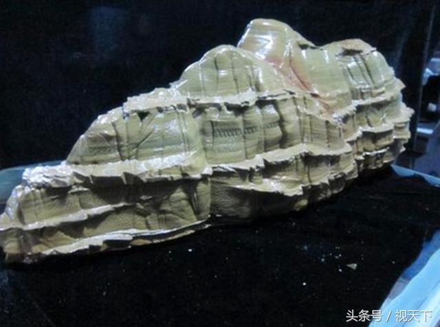 家里摆玉石原石好吗,家庭适合摆放什么样的奇石？