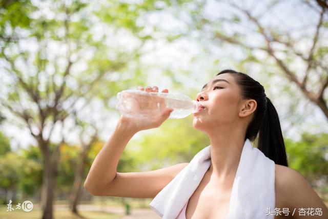 多喝水的好处，多喝水可以预防心脑血管病吗