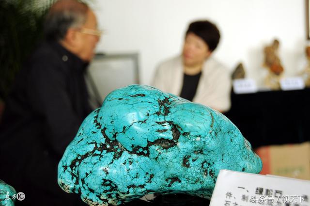 家里摆玉石原石好吗,家庭适合摆放什么样的奇石？