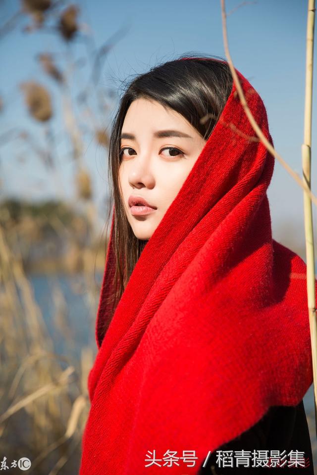旅游拍照姿势怎样摆好看？