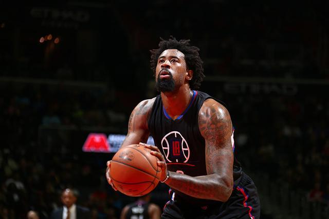 快船雷吉杰克逊多少钱快船雷吉杰克逊眼镜