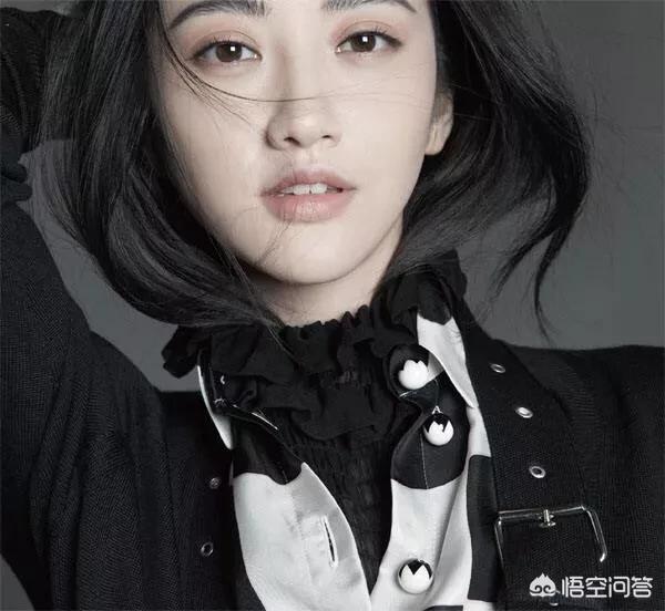 景甜背景:你对自媒体人老是爱发娱乐文章嘲笑景甜演技、背景有什么看法？