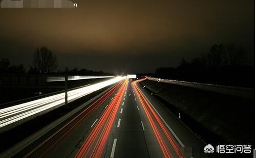 夜间开车注意事项:晚上跑高速，应该怎么保证安全行车？