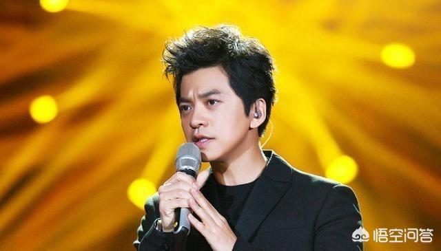 李健卢庚戌:为什么现在李健发展的比卢庚戌好？