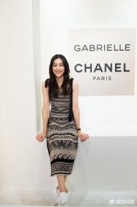 宝音德力格尔:香奈儿嘉柏丽尔香水味道好闻吗？