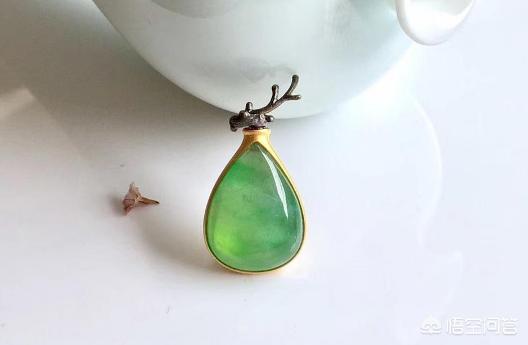 假翡翠和真翡翠照片,如何通过照片鉴别翡翠高仿B货？