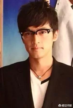 胡歌否认修读导演:最近传闻胡歌要主演几部电视剧是真是假