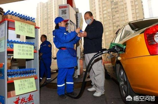 燃油宝真的能省油吗？原理是什么？对发动机有好处吗？