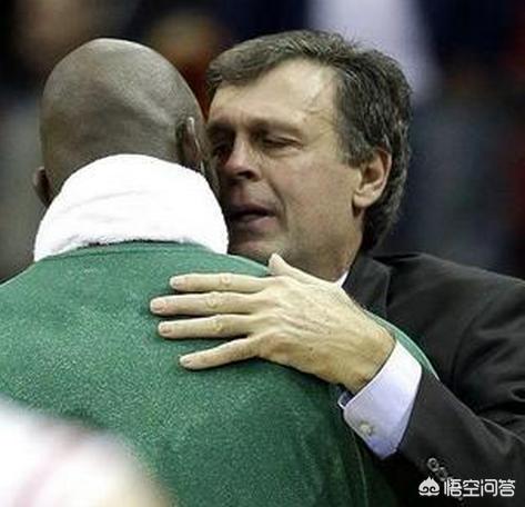 凯莉 埃尔兰 乔丹:NBA赛场上最让你动容的一张照片是什么？