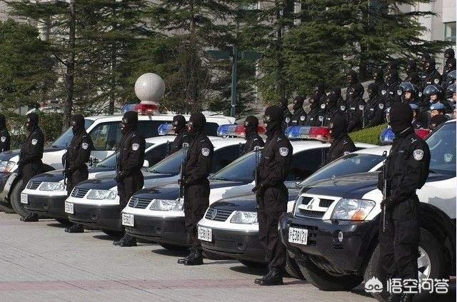 九月份退伍,准备利用退伍军人的身份参加公安招警考试,要准备看哪些书？