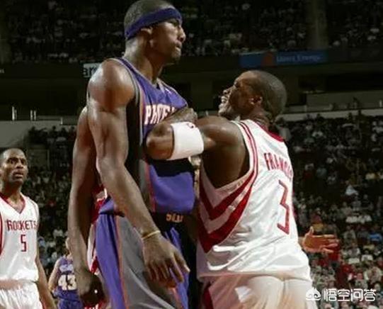 凯莉 埃尔兰 乔丹:NBA赛场上最让你动容的一张照片是什么？