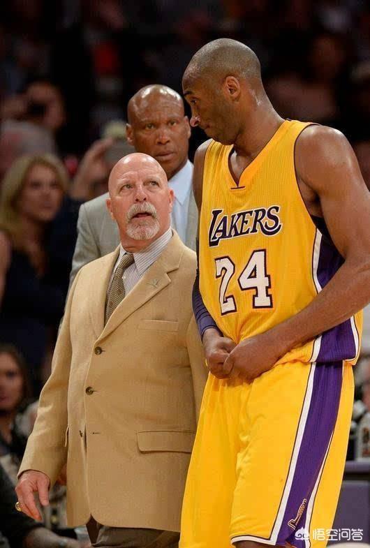 凯莉 埃尔兰 乔丹:NBA赛场上最让你动容的一张照片是什么？