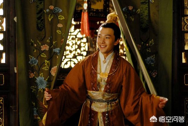 酒池肉林,锦衣玉食,懒散放荡,沉迷女色……另外赠送几个形容纨绔子弟